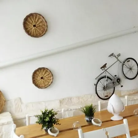 Casa De Amicis 24 アパート Sammichele di Bari
