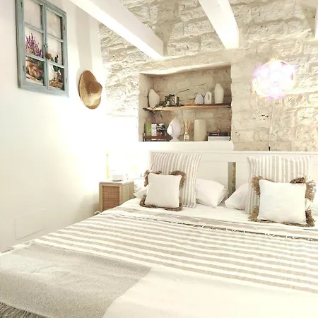 Apartment Casa De Amicis 24 *