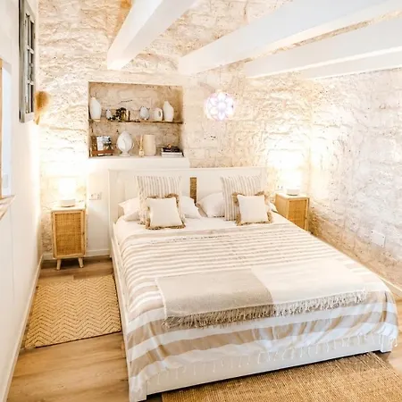 Casa De Amicis 24 *